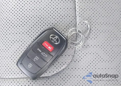 2024 Toyota Sequoia Limited z USA, uszkodzony, nr VIN 7SVAAABA1RX043351